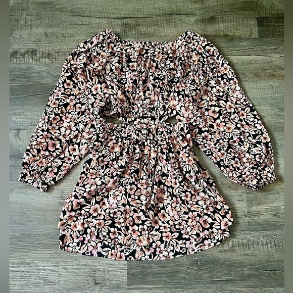 NWT! FREE PEOPLE Jael Printed Mini Dress Medium Floral Black Cutout Boho Puff - Picture 7 of 8